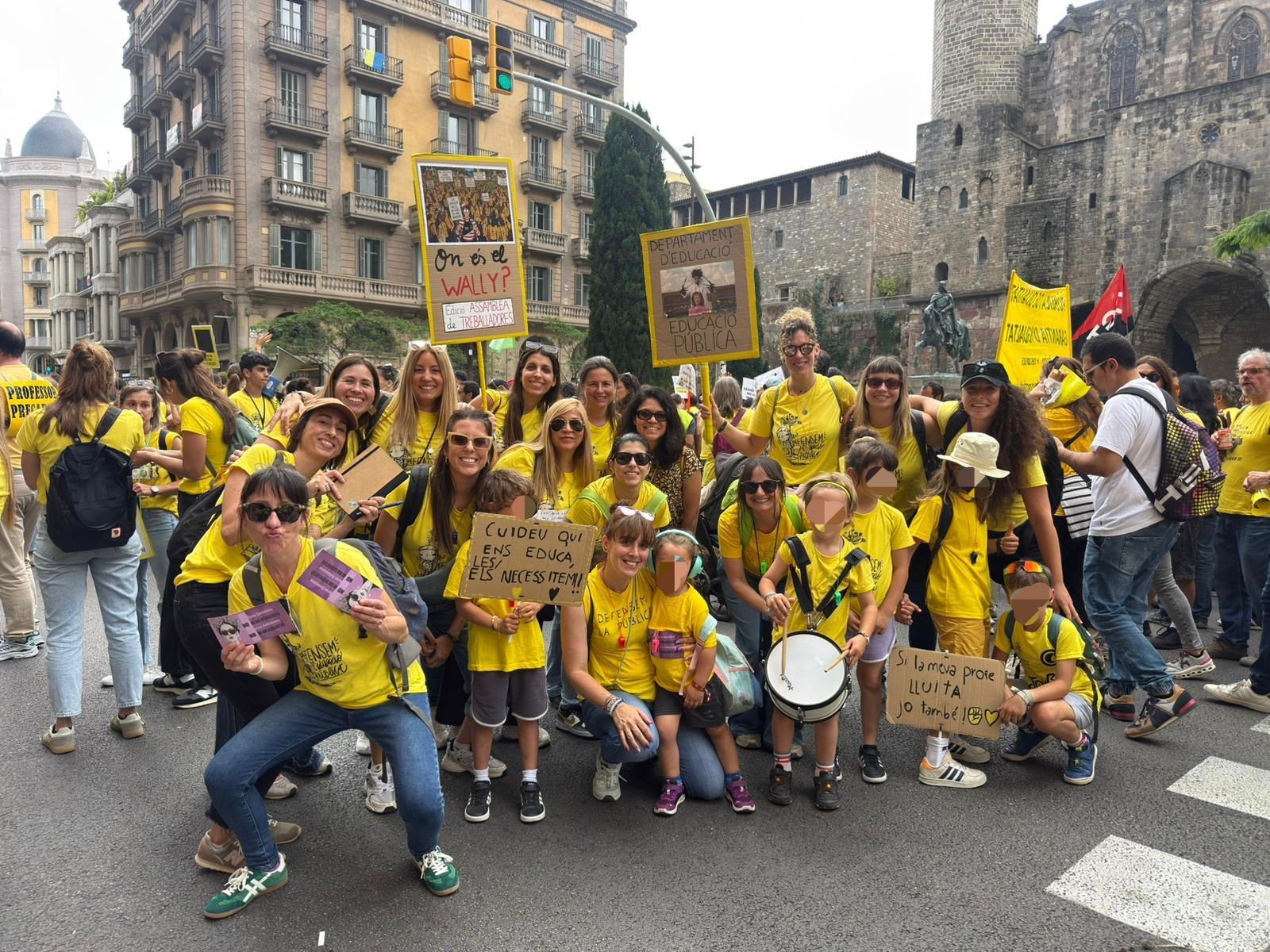 Docents de Rubí, a la manifestació del 12 de maig de 2026 FOTO: Assemblea de Docents de Rubí