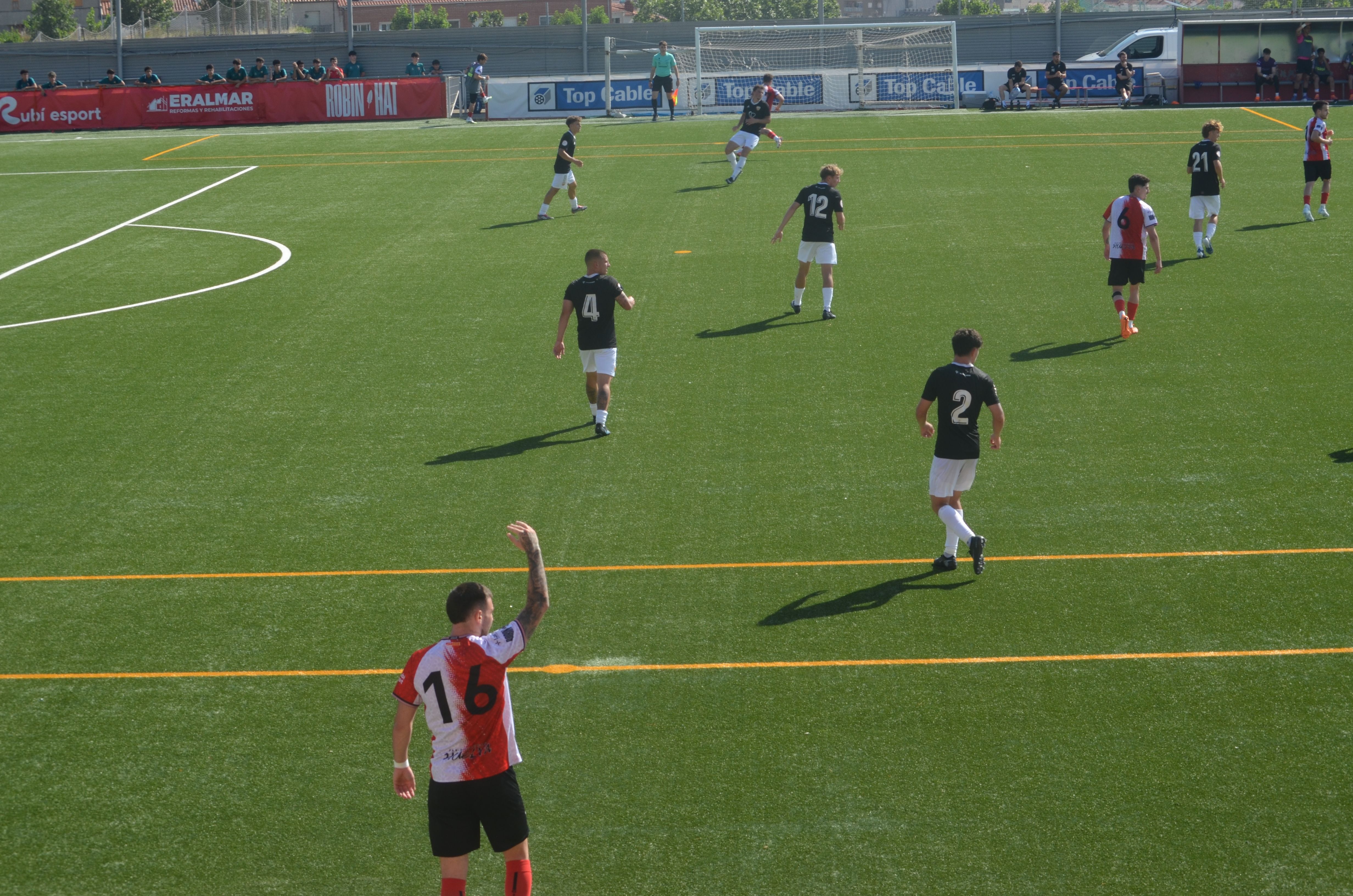 Promoció d'ascens a Tercera RFEF de la UE Rubí davant la Pobla de Mafumet FOTO: Lara López