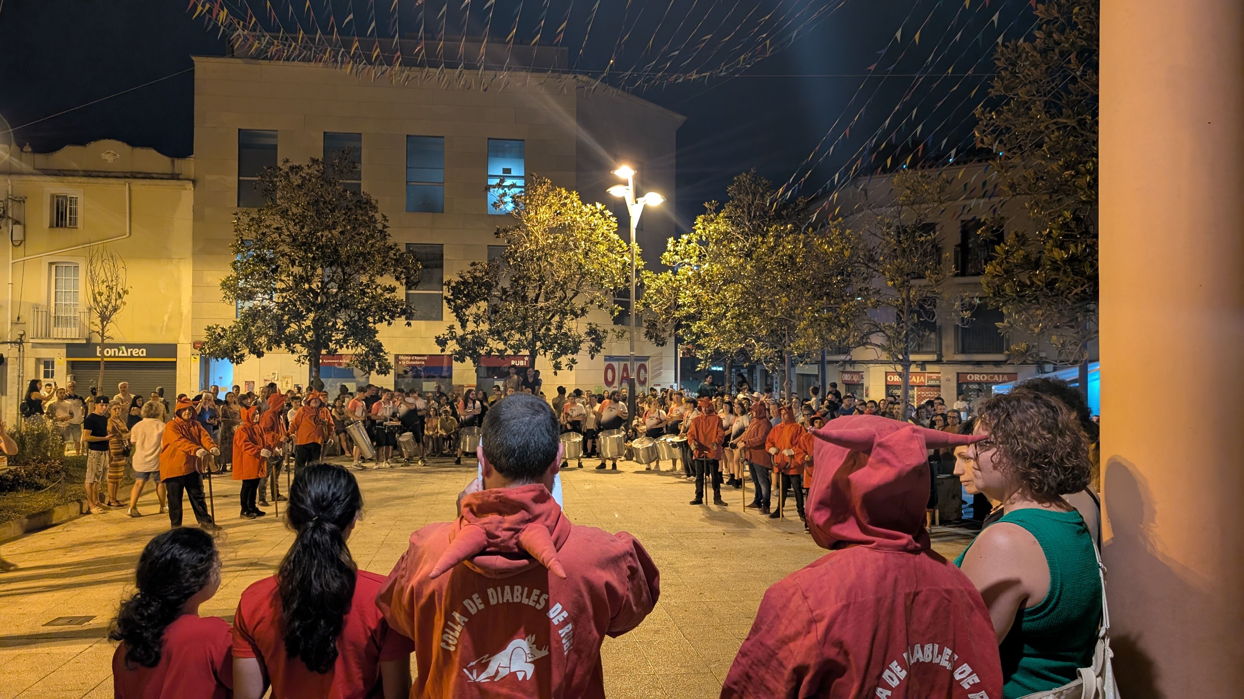 Lectura del manifest de la Flama del Canigó a càrrec dels Diables de Rubí FOTO: Marta Casas
