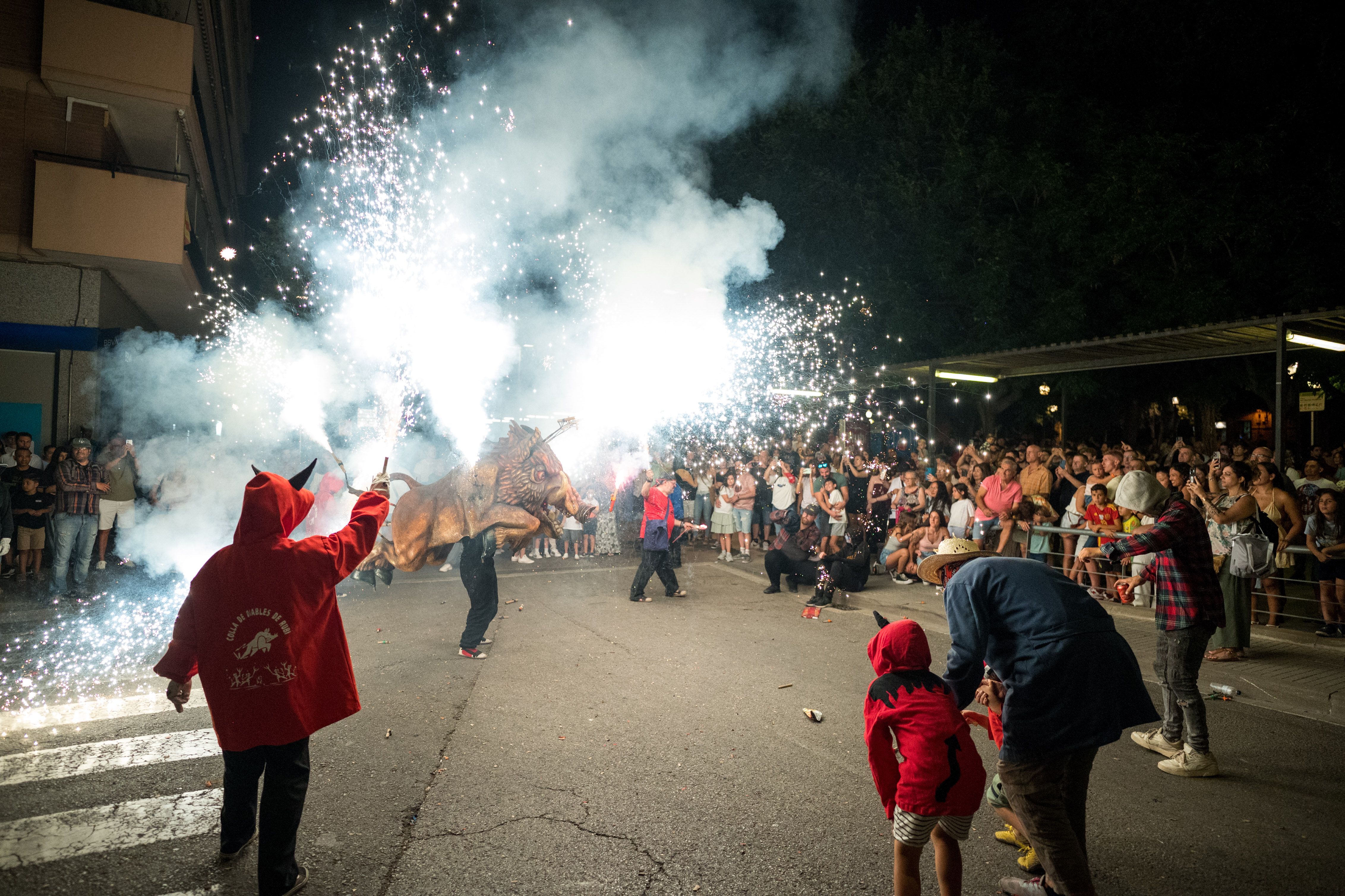 FOTOS | Correfoc de la Festa Major de Rubí 2026