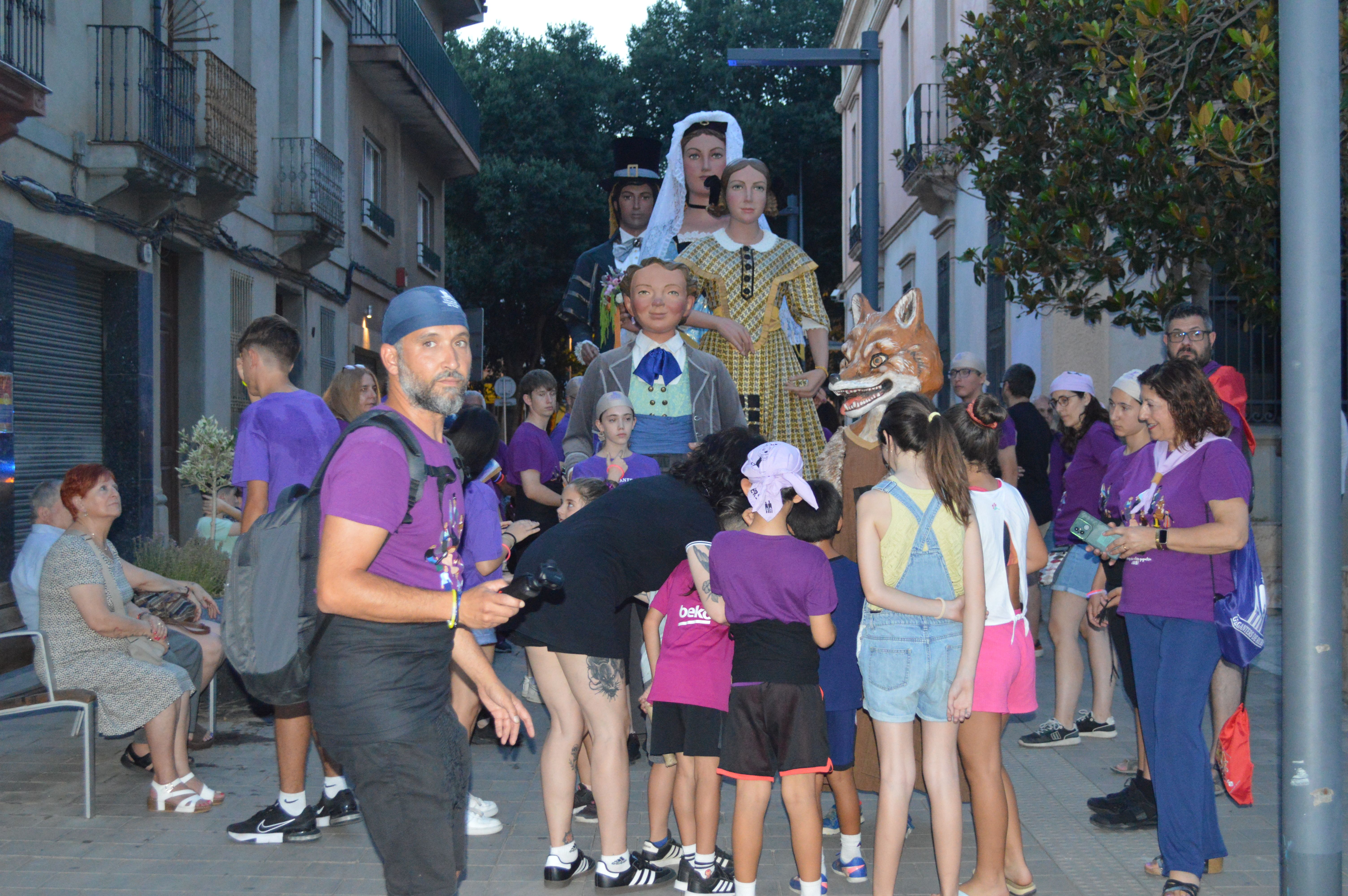 Els Gegants de Rubí fan una cercavila nocturna FOTO: Marta Casas