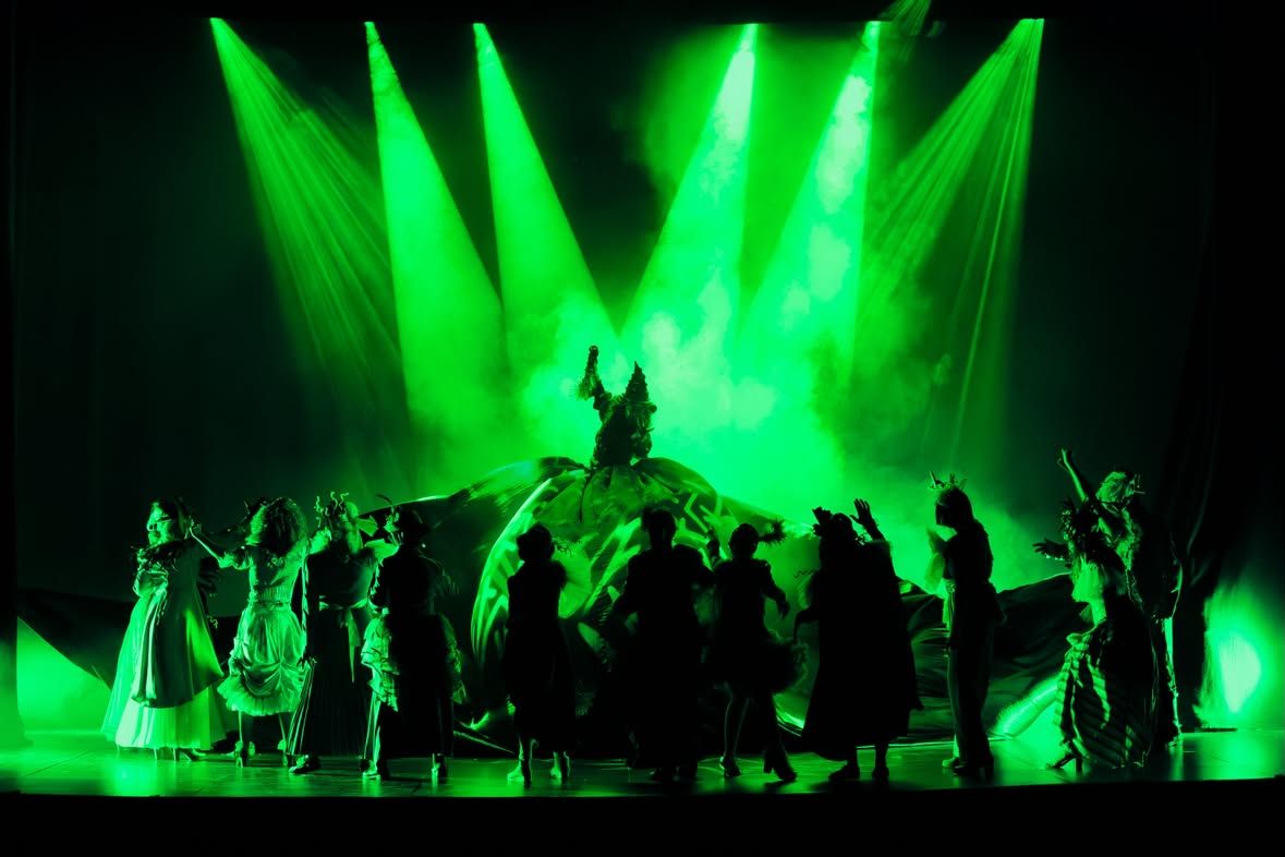 Un moment de la representació de "El meravellós món d'Oz" FOTO: Grup de Teatre Ca n'Alzamora