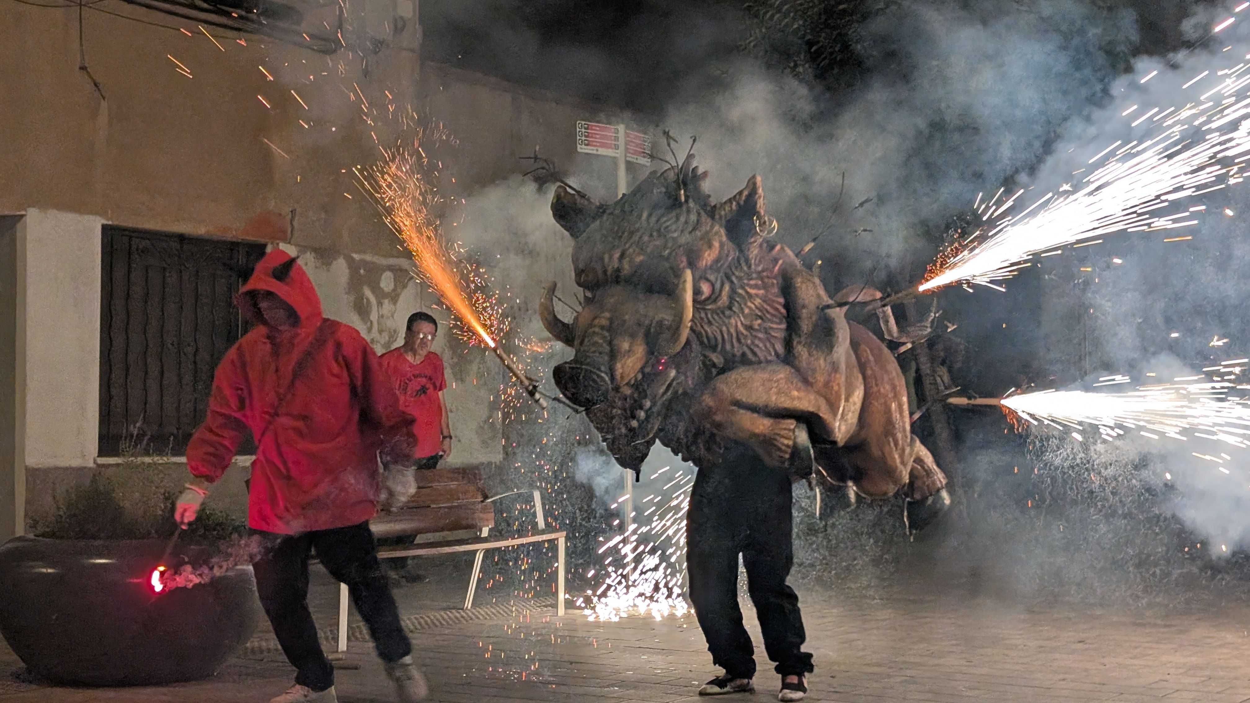 XIV Trobada de Bèsties de FOC pels Tocs de Sant Roc FOTO: Marta Casas