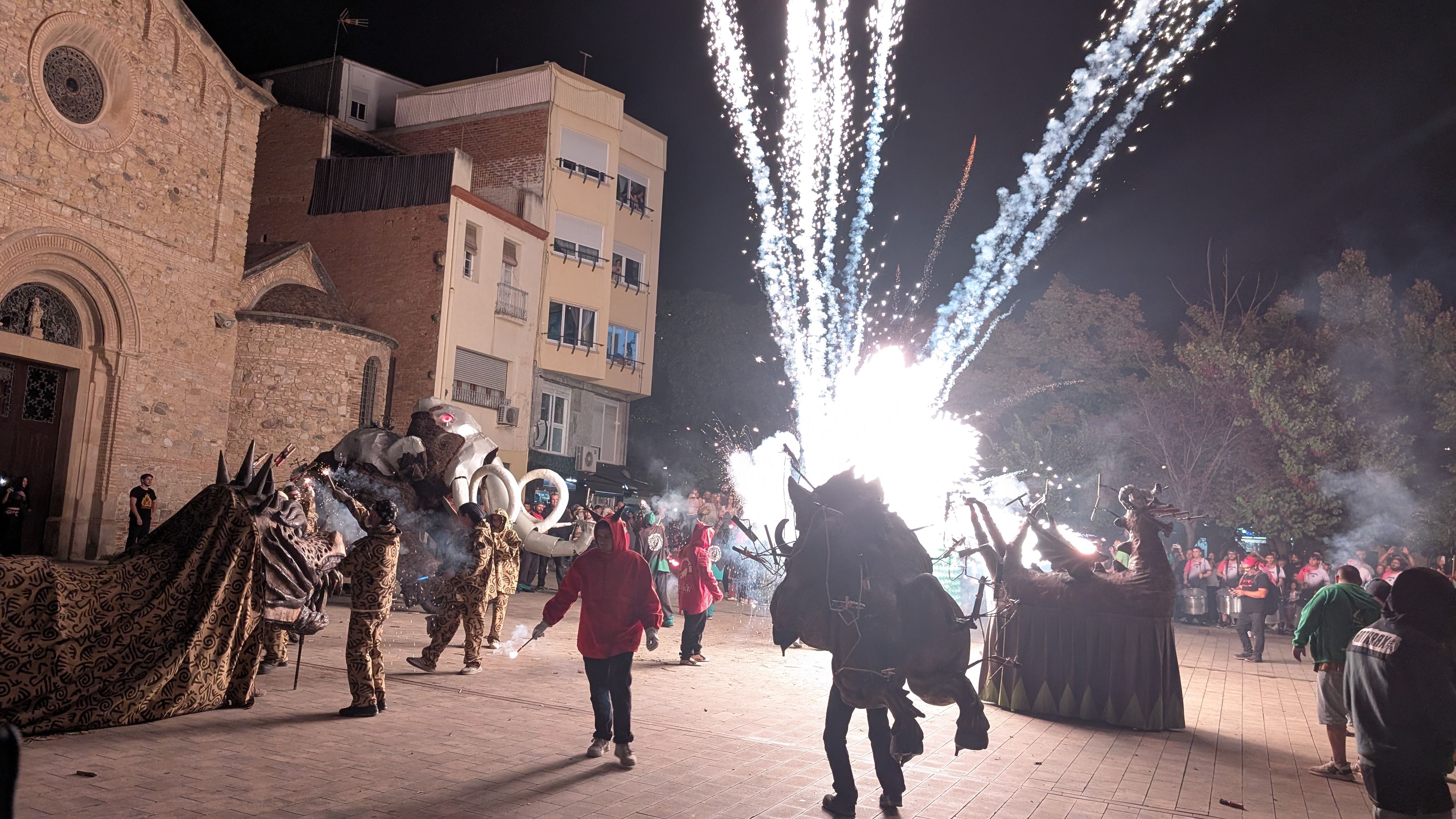 XIV Trobada de Bèsties de FOC pels Tocs de Sant Roc FOTO: Marta Casas