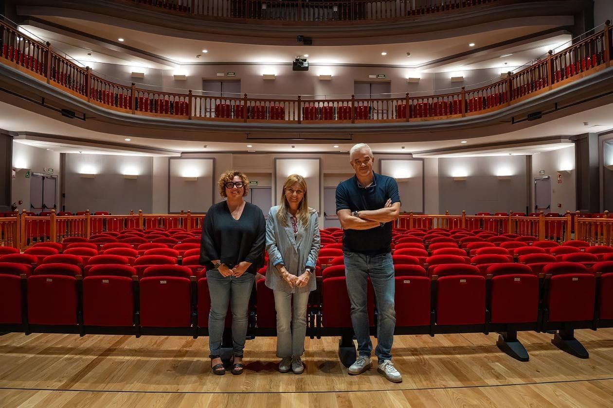 Presentaciço de la moció a El Casino. FOTO: Ajuntament de Rubí - Localpres