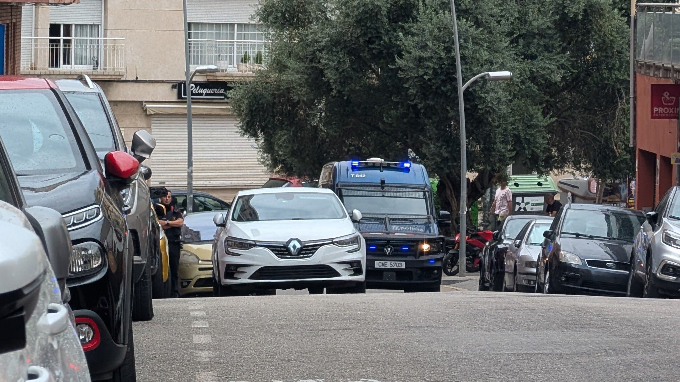 Operatiu dels Mossos d'Esquadra a Rubí aquest dijous, 1 d'octubre FOTO: Marta Casas