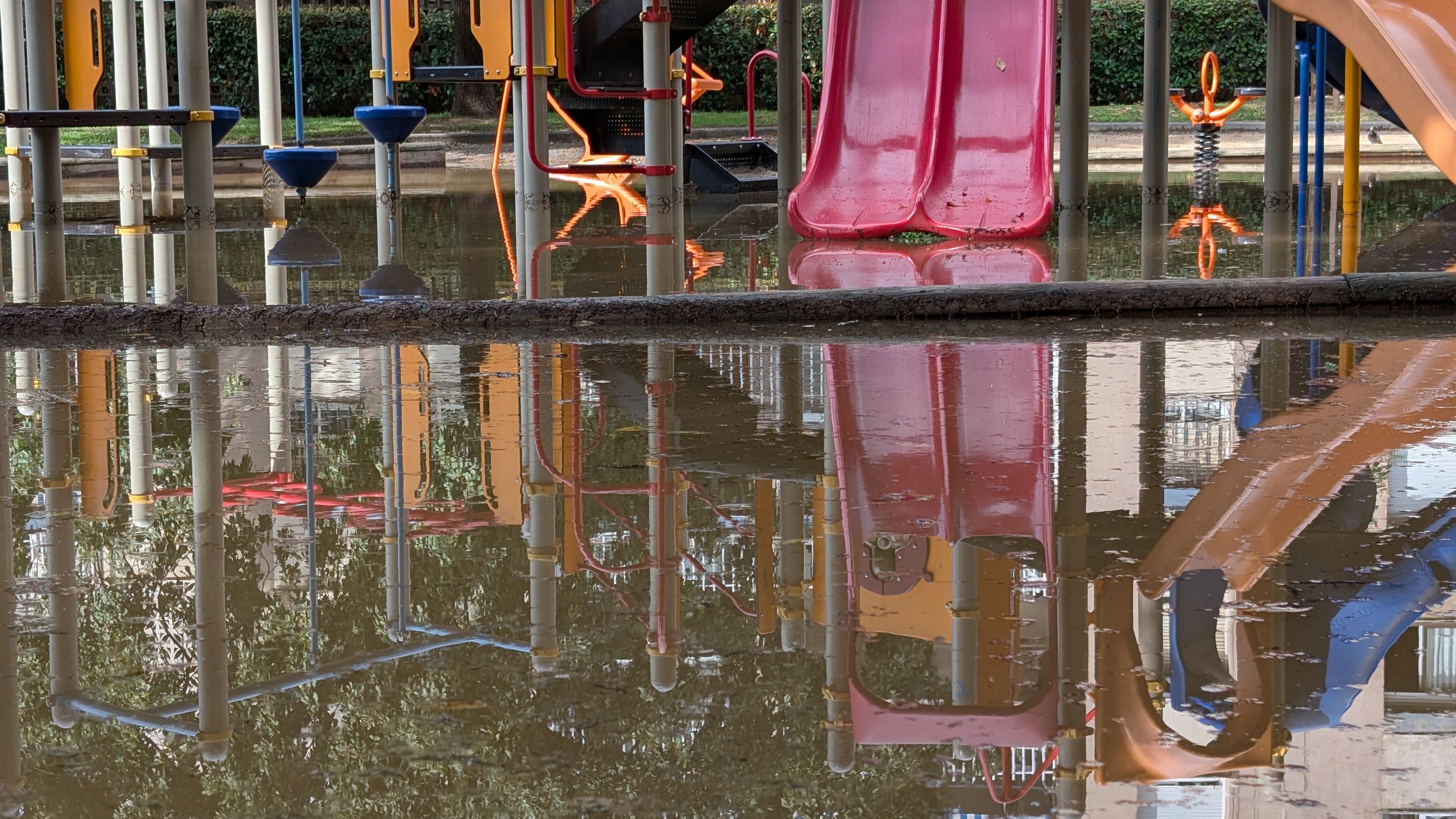 La zona infantil ha quedat totalment inundada FOTO: Marta Casas