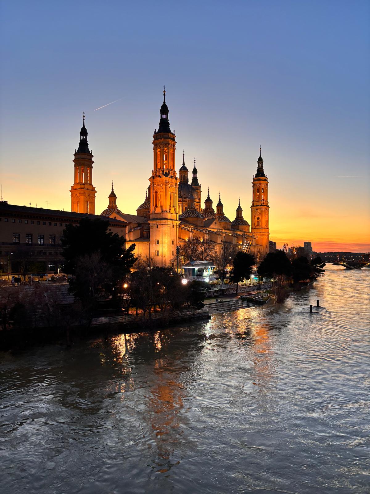Donde se unen el Ebro y el Pilar · Zaragoza FOTO: Hugo Lorrio García
