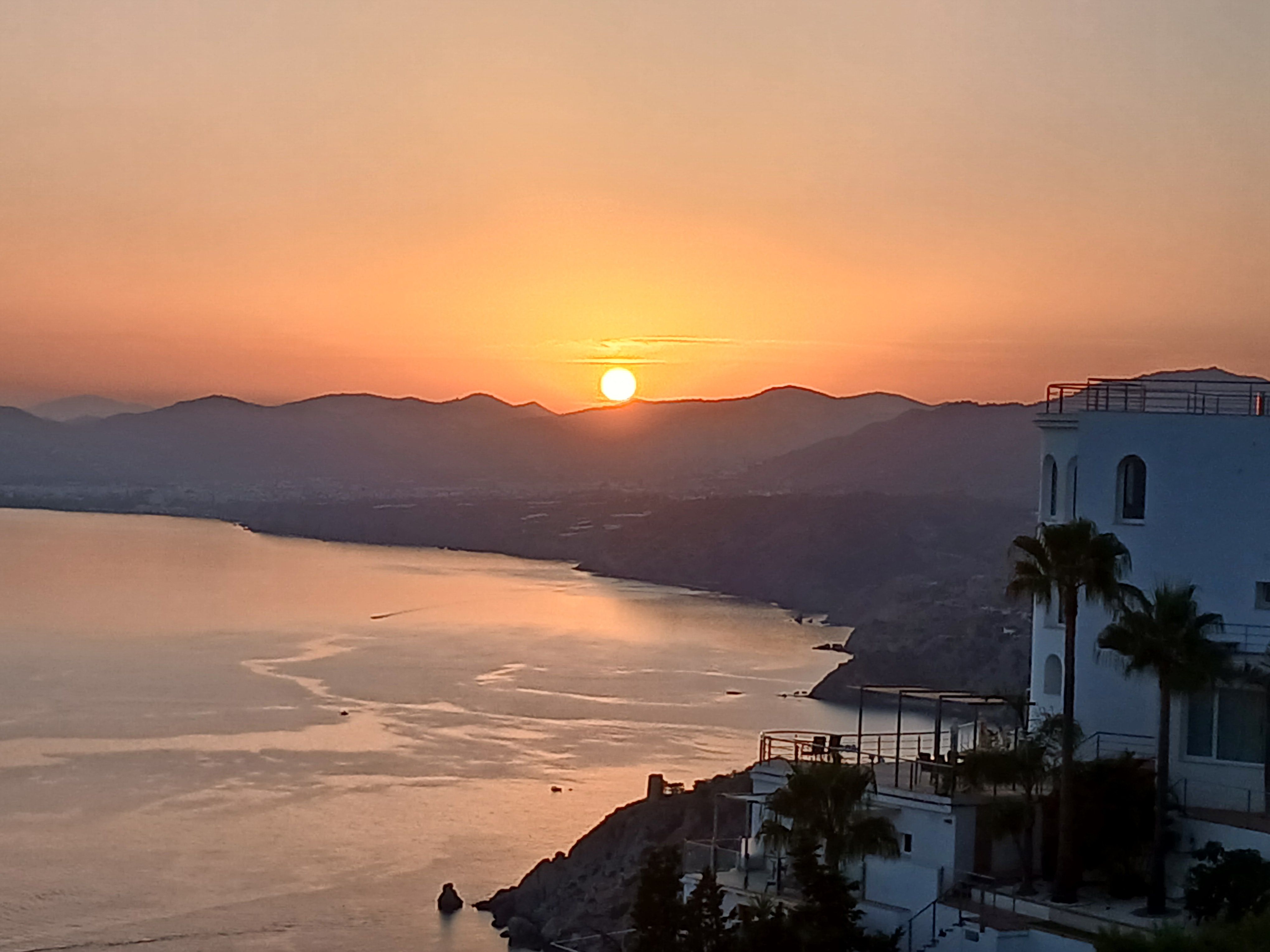 El Atardecer · Nerja FOTO: Andrea Garcia Moreno